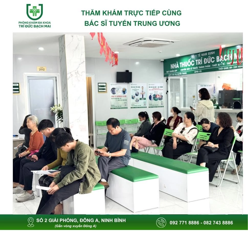 Kh&ocirc;ng gian tiếp đ&oacute;n Chuy&ecirc;n khoa Tai Mũi Họng Tr&iacute; Đức Bạch Mai