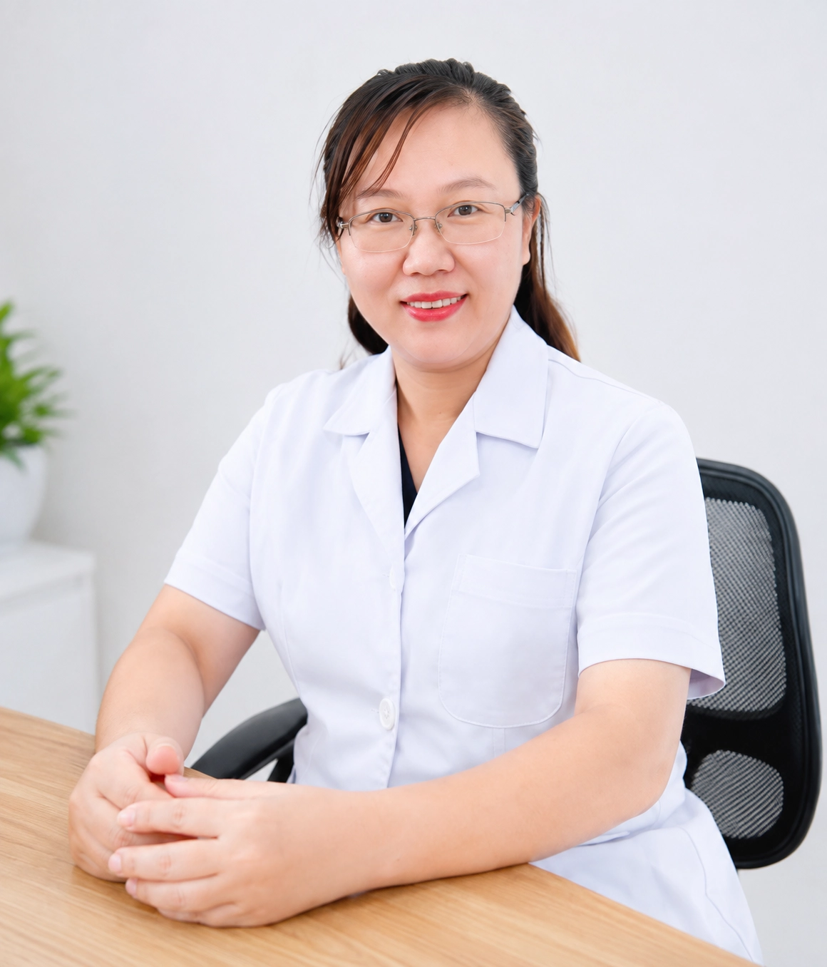 ThS.BSCKII L&ecirc; Thị Thu Trang b&aacute;c sĩ Nội Tổng qu&aacute;t